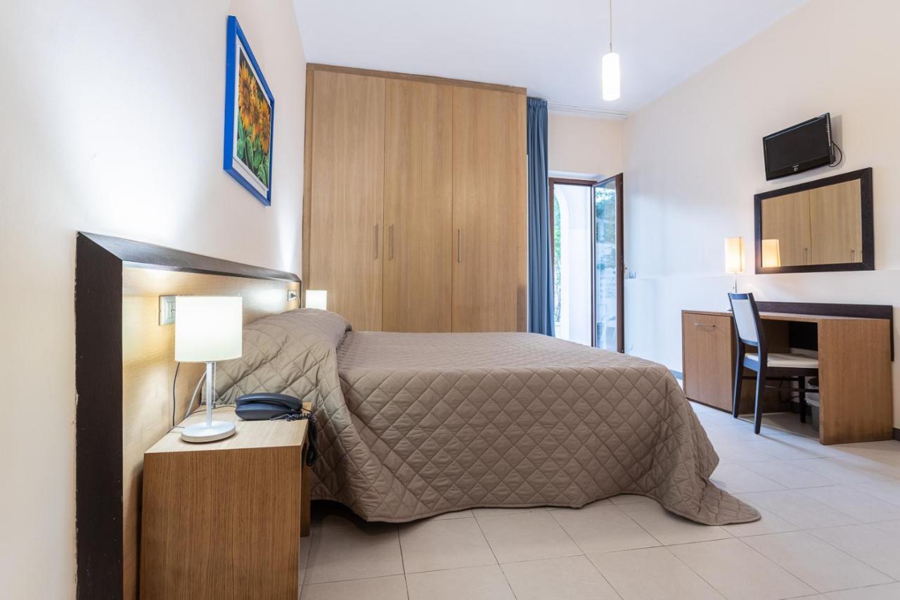 Club Azzurro Hotel & Resort Porto Cesareo Luaran gambar