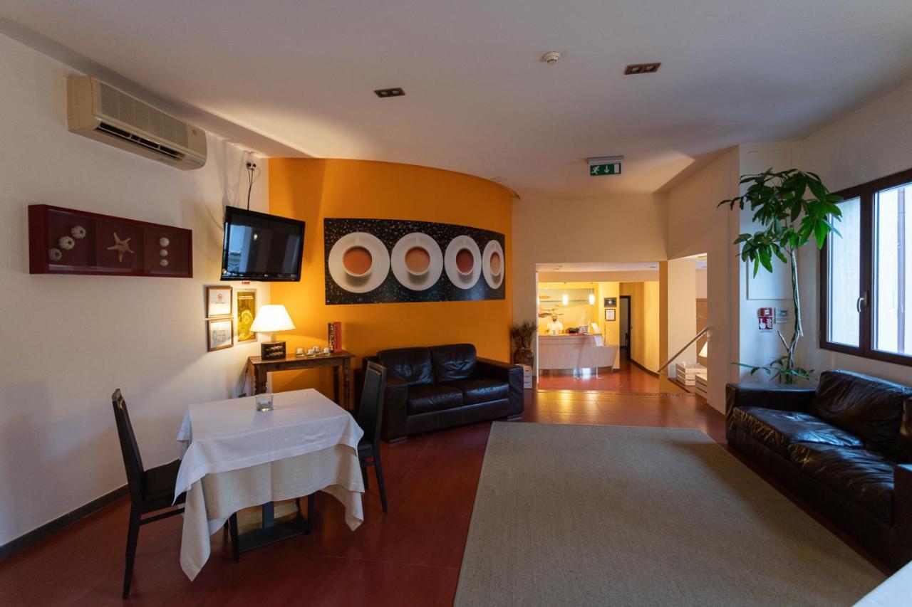 Club Azzurro Hotel & Resort Porto Cesareo Luaran gambar
