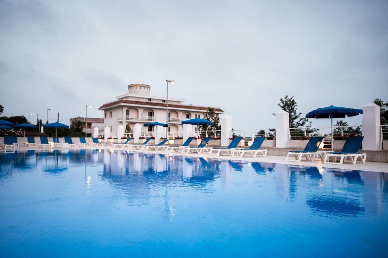 Club Azzurro Hotel & Resort Porto Cesareo Luaran gambar