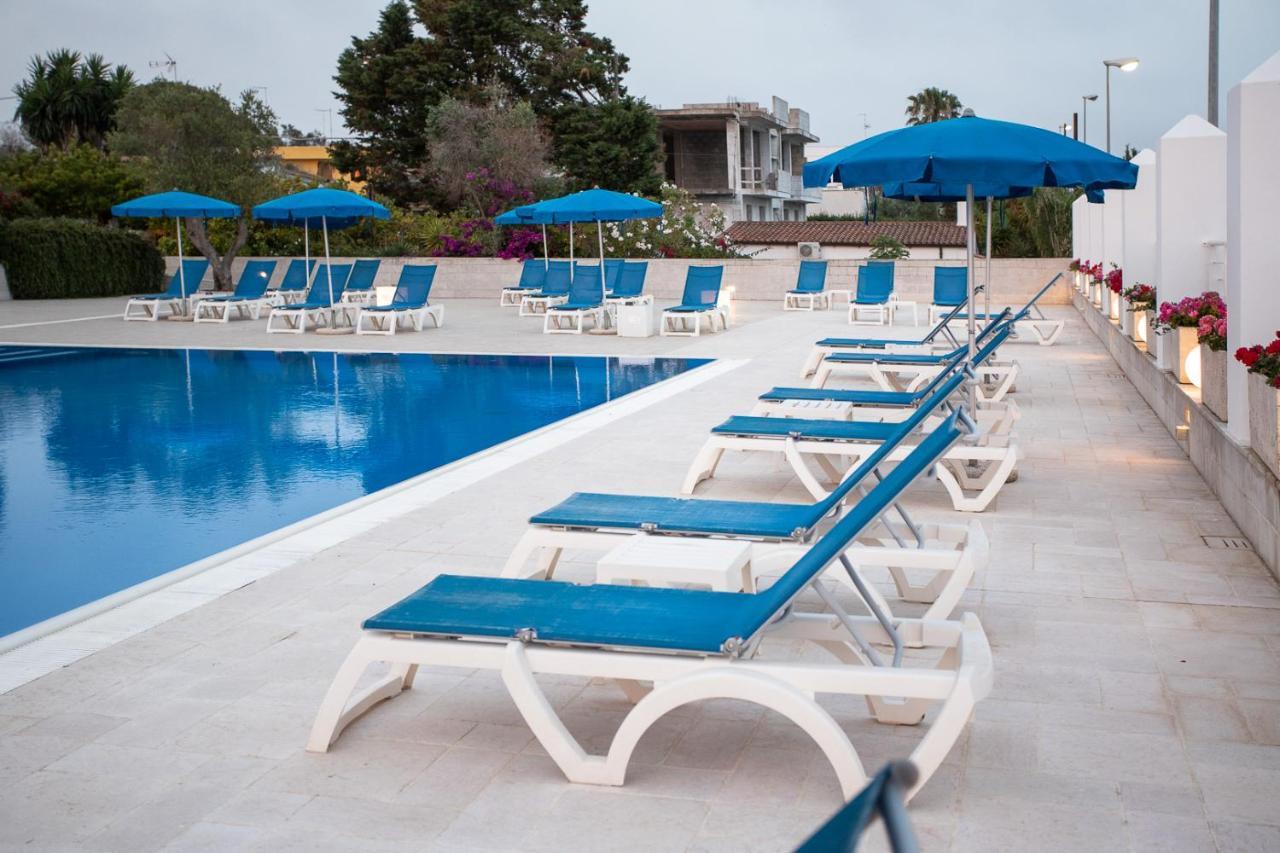 Club Azzurro Hotel & Resort Porto Cesareo Luaran gambar