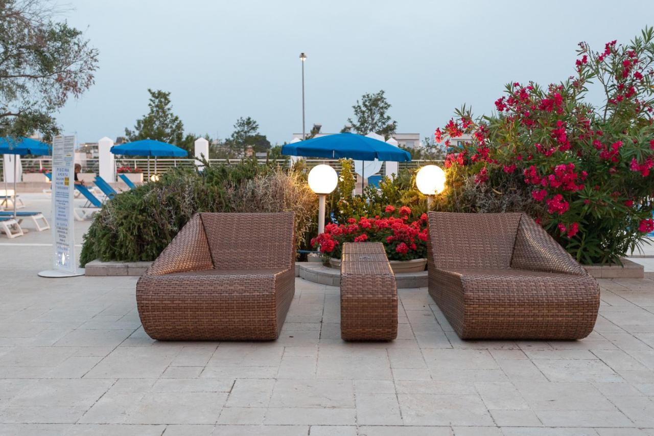 Club Azzurro Hotel & Resort Porto Cesareo Luaran gambar