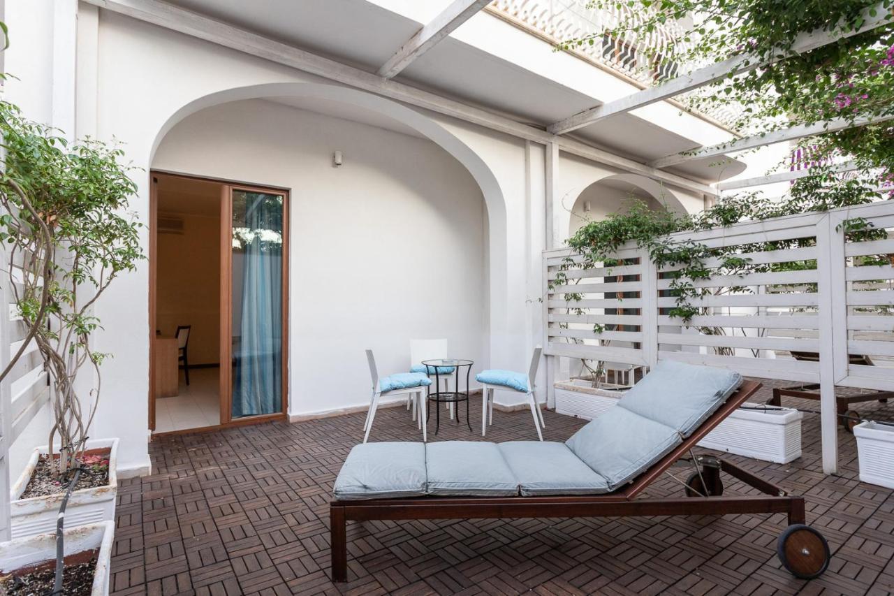 Club Azzurro Hotel & Resort Porto Cesareo Luaran gambar