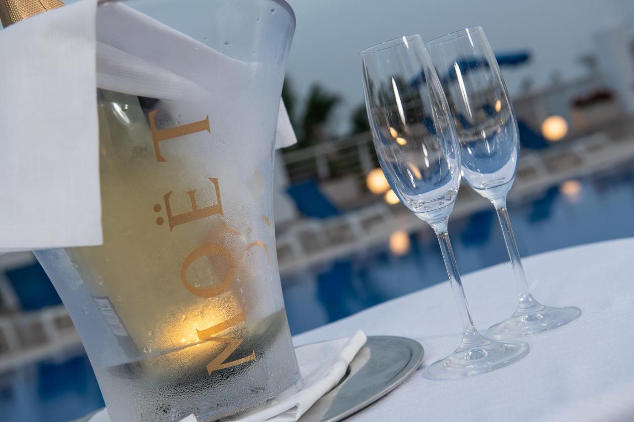 Club Azzurro Hotel & Resort Porto Cesareo Luaran gambar