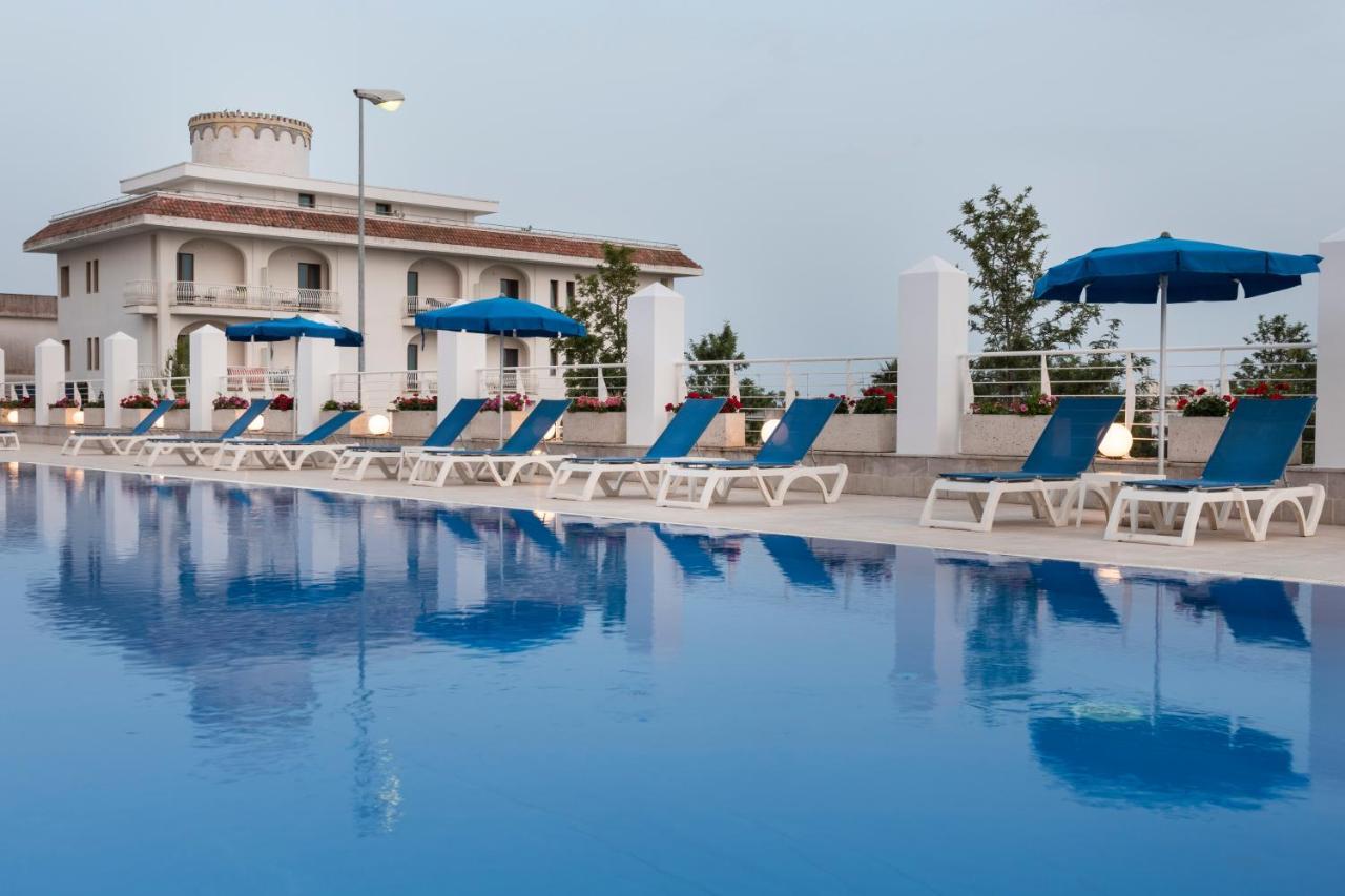Club Azzurro Hotel & Resort Porto Cesareo Luaran gambar