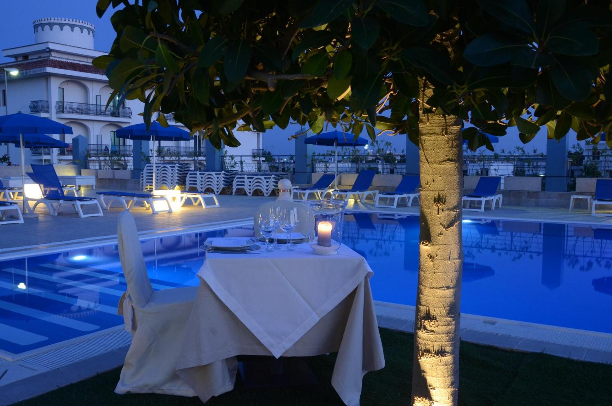 Club Azzurro Hotel & Resort Porto Cesareo Luaran gambar